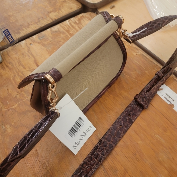 Hanbag - Picture 2 of 4